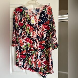New with tags Tropical Floral mesh Sleeve Tunic